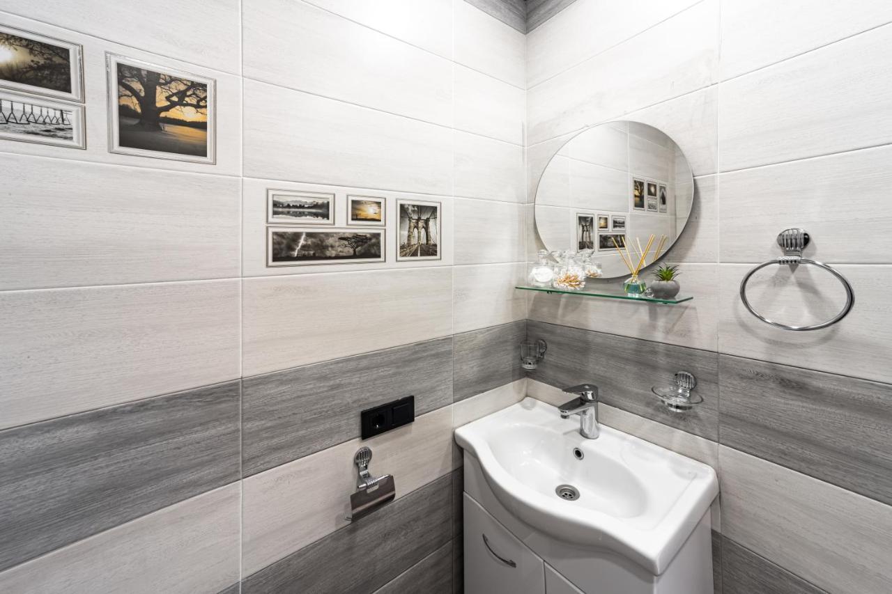 Hotelise I Tonic Apartment Yerevan Ngoại thất bức ảnh